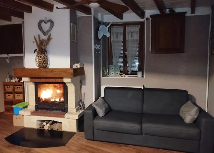 Les Pieds Dans L'aube Holiday home Magnicourt